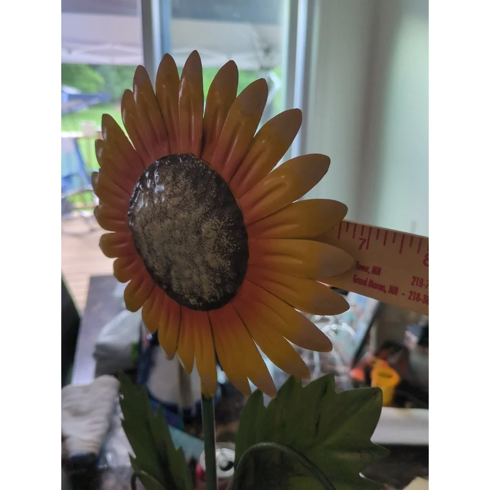 Metal Sunflower Tealight Holder New In Box